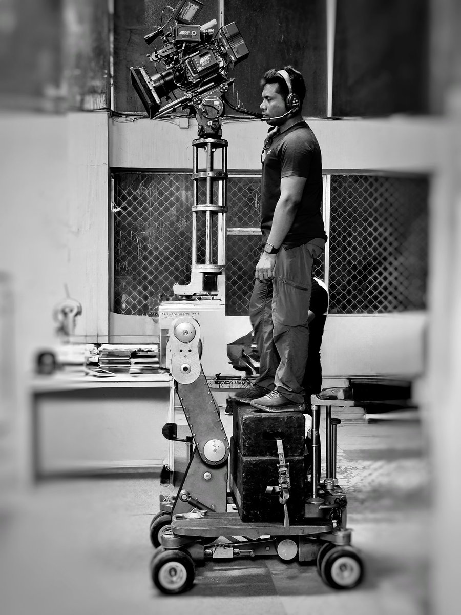 dopkunal's tweet photo. @ARRIChannel @ChapmanLeonard1 Professional Cinematography Expertise: ARRI Chapman/Leonard Studio Equipment, Inc. Global Cinematography Services for Filmmakers ICG: International Cinematographers Guild (IATSE Local 600) Expert Cinematography Solutions for Worldwide Filmmakers NYFA https://t.co/yA28RLtpPo