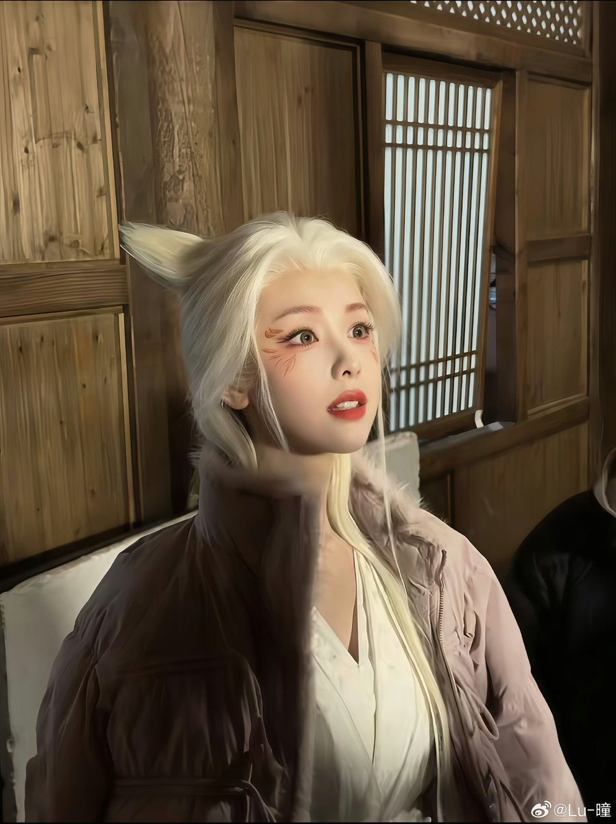 chenduling1018's tweet image. Streets saying that veil is shadows will be broadcasting on Dec31
Can’t wait to see my white fox Wu wang Yan
#ChenDuling