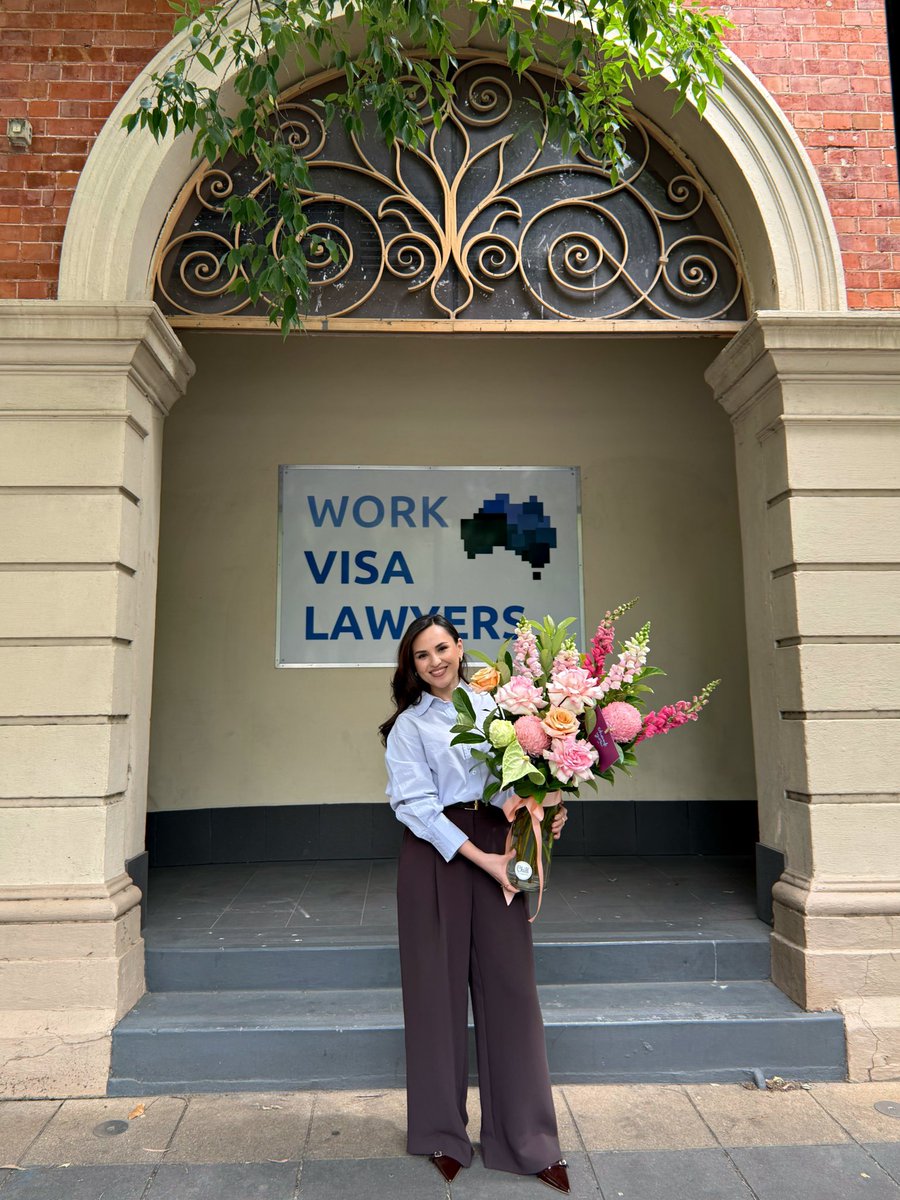 Work_Visa's tweet image. A beautiful surprise from our interstate client!💐
 
Our lawyer, Shamsiya received these lovely flowers delivered to our office after the grant of a 482 visa.
 
Congratulations to our clients! We’re so happy for you! 🎉
 
#482Visa #VisaGranted #WorkVisaLawyers  #AustralianVisas