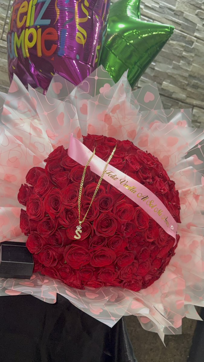 launicabros's tweet photo. Happy birthday to me❤️✨ https://t.co/CDnugXZwRJ