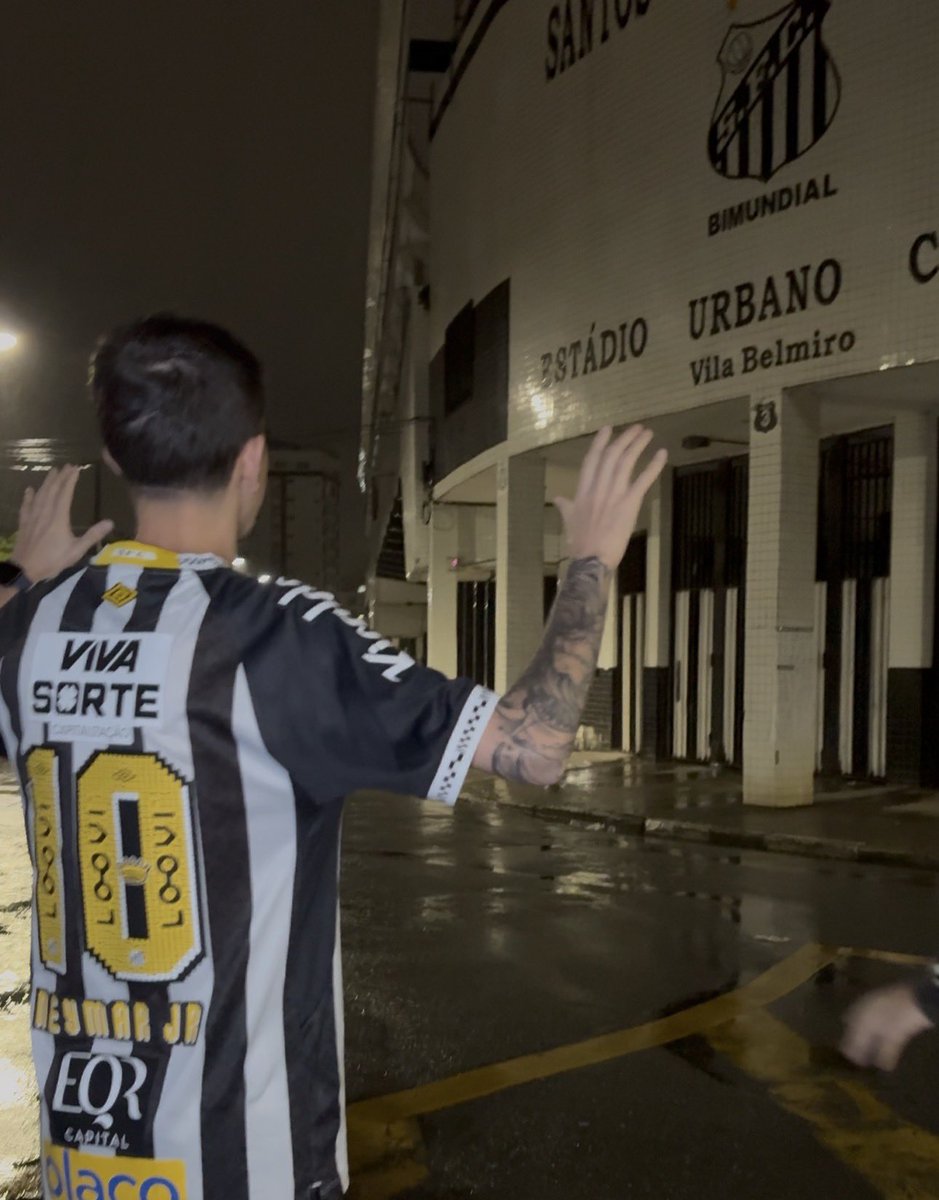 pedroledo_'s tweet image. não ironicamente eu ACABEI de ir na vila fazer uma oração lá 00h pra gente ganhar o jogo