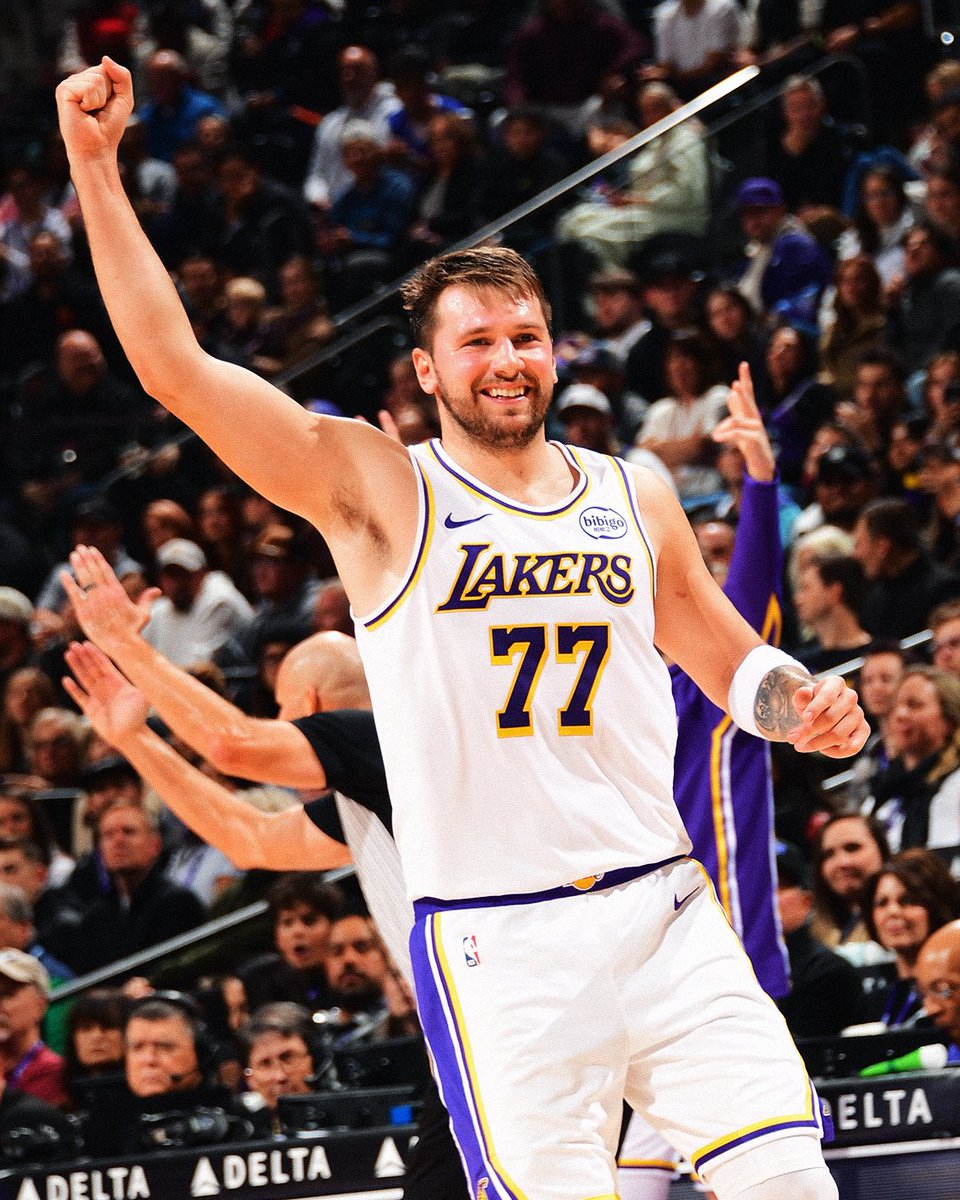 Luka Dončić in 12 games played this season: 

414 PTS | 107 AST 

He's the FIRST PLAYER IN NBA HISTORY to have 400+ PTS and 100+ AST through 12 games 🤯  