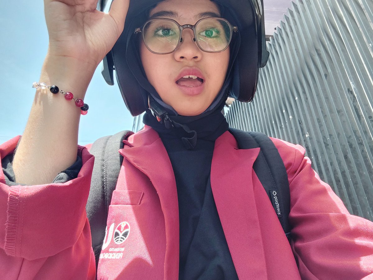 kamenryder37's tweet photo. hardang kie boyy #otwsurvey untuk mendidik anak bangsa #salampendidikan https://t.co/n2Tb0XWHEQ