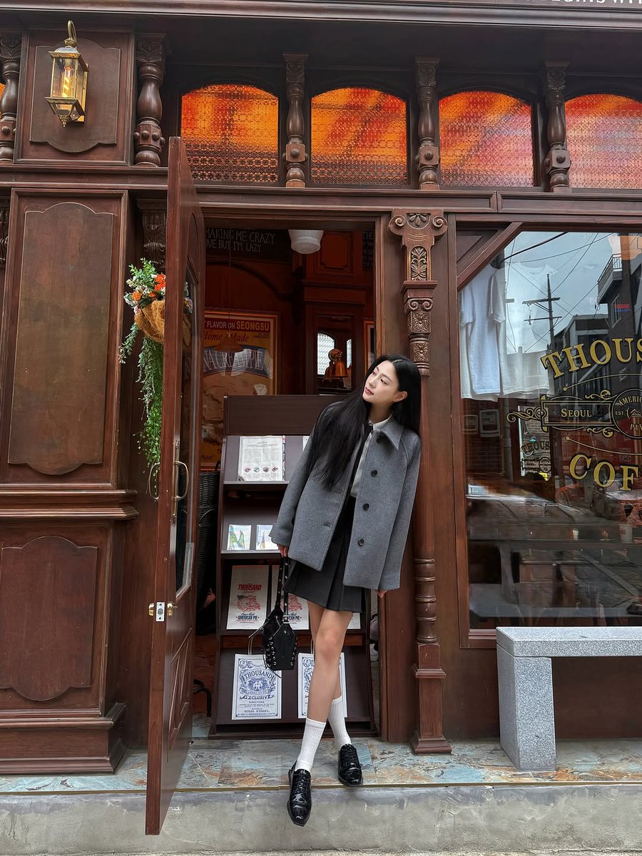 nocturnalure's tweet image. ㅤ

⚲ 𝐆𝐨𝐮𝐥𝐝 𝐂𝐨𝐟𝐟𝐞𝐞 &amp;amp; 𝐄𝐚𝐭𝐞𝐫𝐲

Konsep ✓
Lokasi ✓
Tinggal eksekusi di hari Minggu. Terima kasih untuk hari yang indah, Lokal Basic.

ㅤ