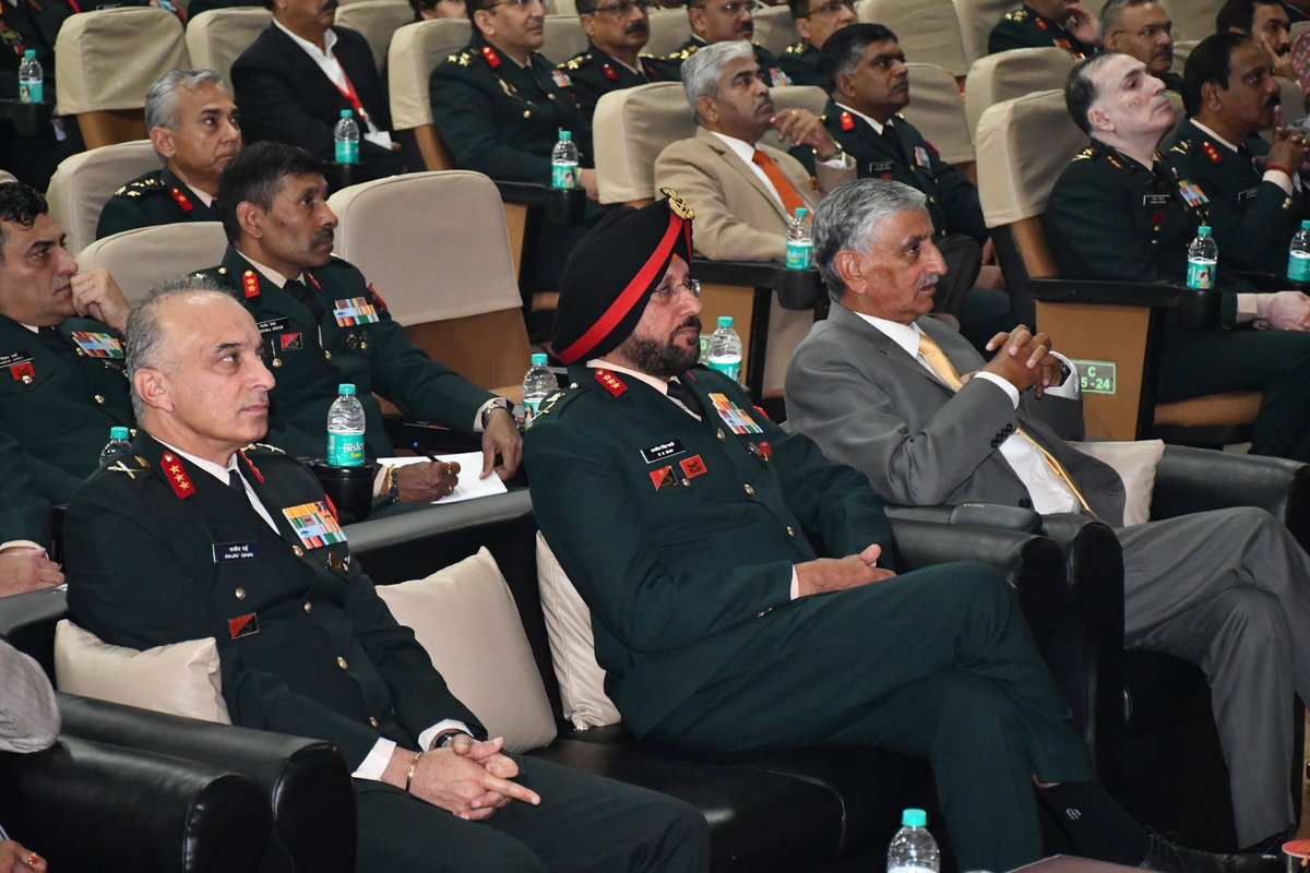 ia_awc's tweet image. Doctrine &amp;amp; Strategy Seminar-2025! Lt Gen HS Sahi, Commandant #AWC, sets the tone,focusing on &apos;Fighting Wars of the Future&apos;. Roadmap-2035, to bolster #IndianArmy capabilities, takes centre stage #DSS2025 #FutureWarfare #MilitaryLeadership @adgpi @artrac_ia ⁦@SpokespersonMoD⁩