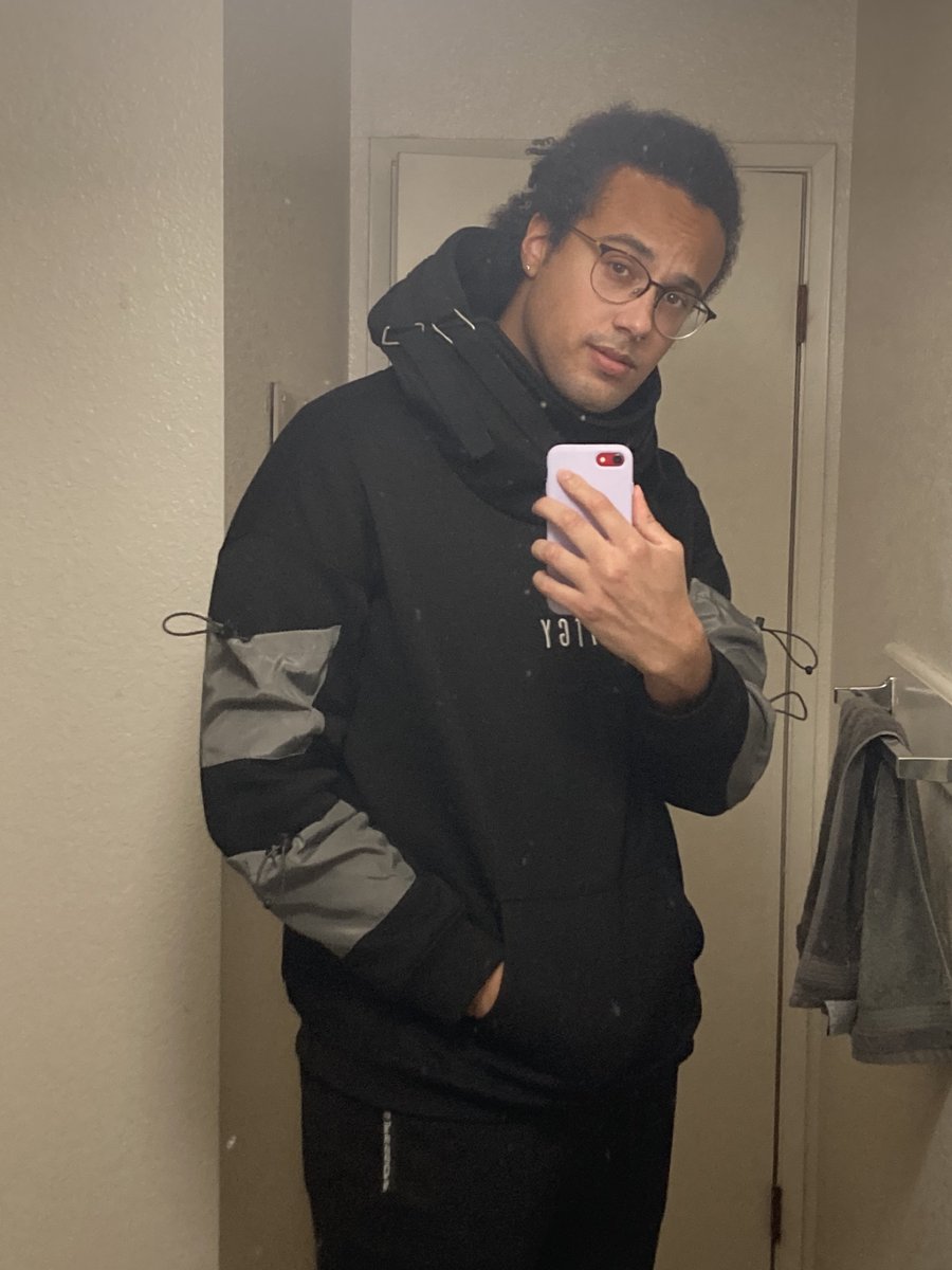 ValberParadox's tweet photo. Redoing this
Norm
28
He/Him/They
6’6” 265lbs+ 
Huge variety of interests, but mostly looking for Marvel Rivals/gaming moots and people who like the gym.
Flex main in Rivals, grandmaster coming back after a break. 
#moothunt #moots #gamingmoots MDNI https://t.co/0mjk2Sv1Ov