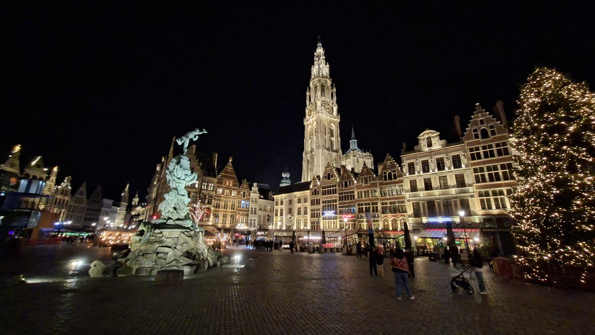Weekend Antwerpen was weer fijn.
Ne weer terug naar de dagelijkse realiteit...