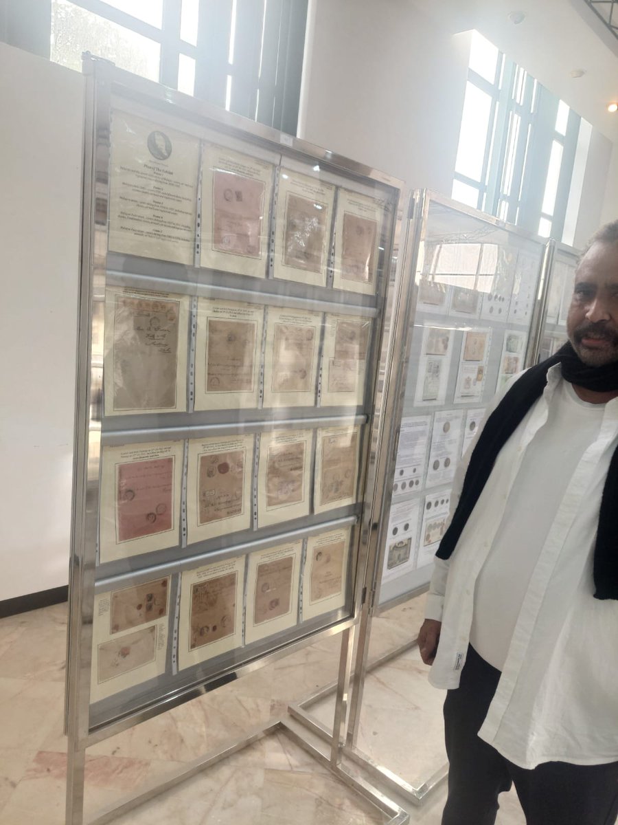 مشاركة مميزة من أعضاء الجمعية السعودية لهواة الطوابع والعملات  في معرض الطوابع والعملات  المقام مؤخرا في مملكة  المغرب ....
أبناء الجمعية شاركوا وأخذوا الجوائز والشهادات ....