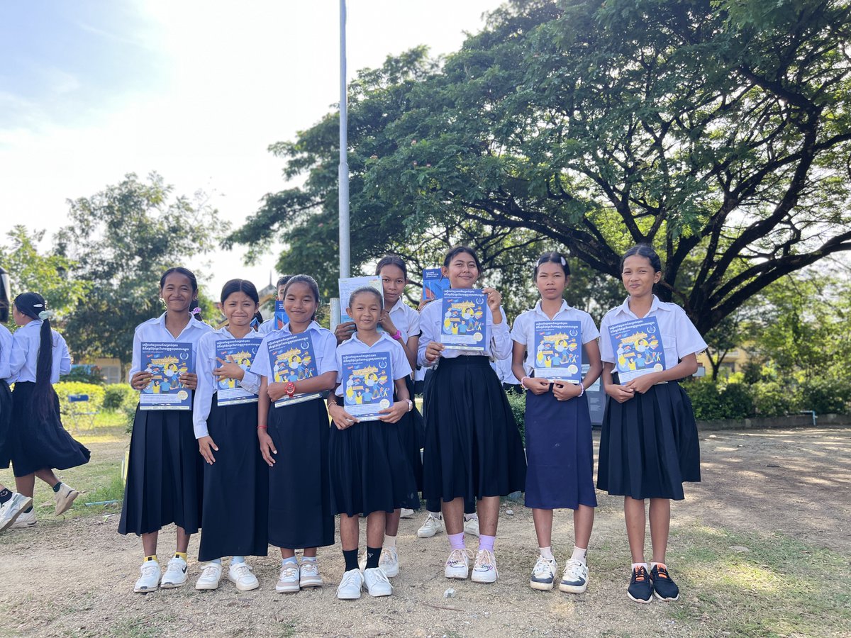 KRTribunal's tweet image. On November 24, 2025, the ECCC outreach team will started their outreach mission in Takeo Province. The ECCC Outreach Team traveled Hun Sen Sla Kou High School, Takeo Province, to meet with a total of 940 students, including 501 females. 

#ECCC #KhmerRougeTrials