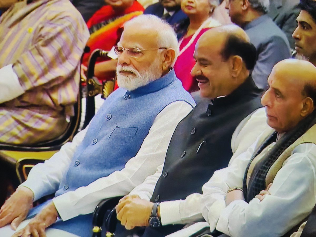 barandbench's tweet image. Prime Minister Narendra Modi arrives @PMOIndia #SupremeCourt