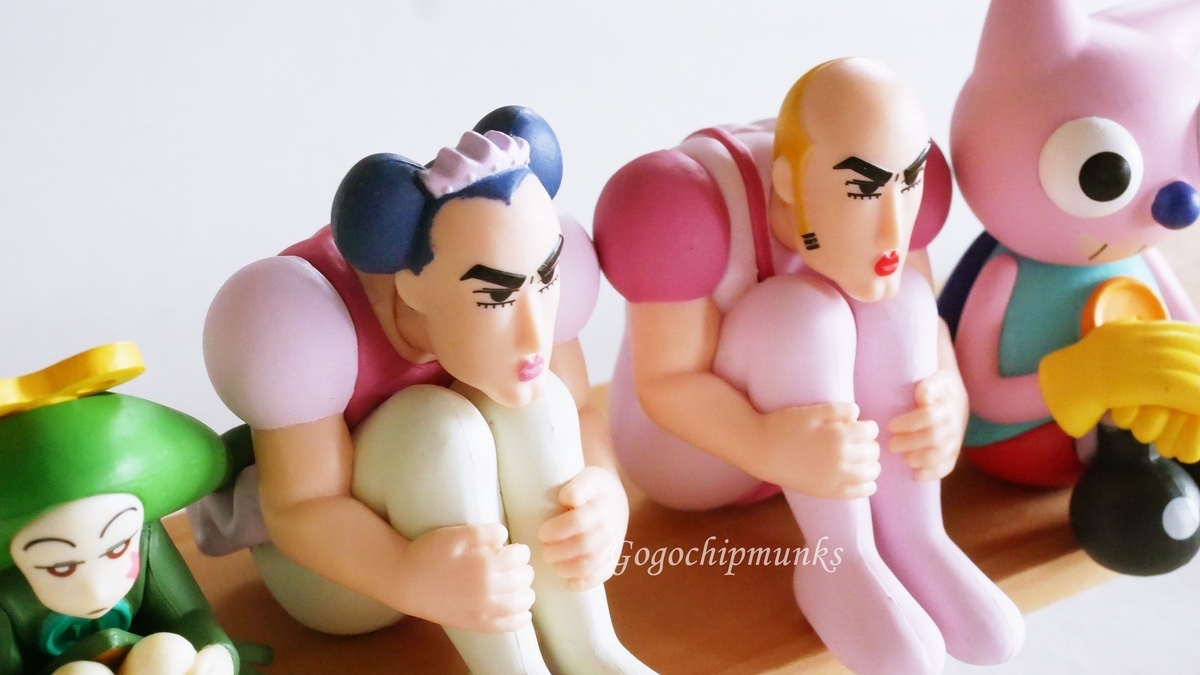 ワクワクと不安は、いつもセット。考えごとが似合うトッペマさん。マカオとジョマのキレッキレなバレエ服👚
『映画クレヨンしんちゃん ヘンダーランドの大冒険』まちぼうけ6

#クレヨンしんちゃん  #まちぼうけ　#カプセルトイ 
kawaiimono.hatenablog.com/entry/crayonsh…