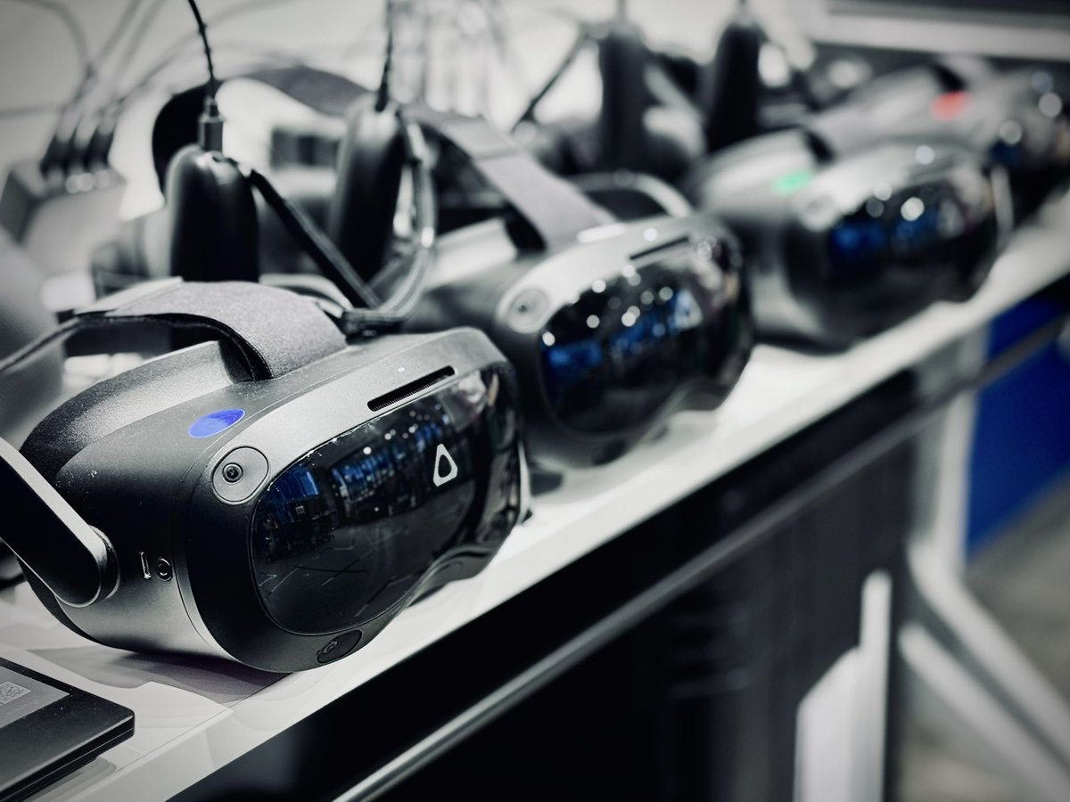 体験会の様子は #Resonite_LBE でポストしてね！
 
間もなく開場！