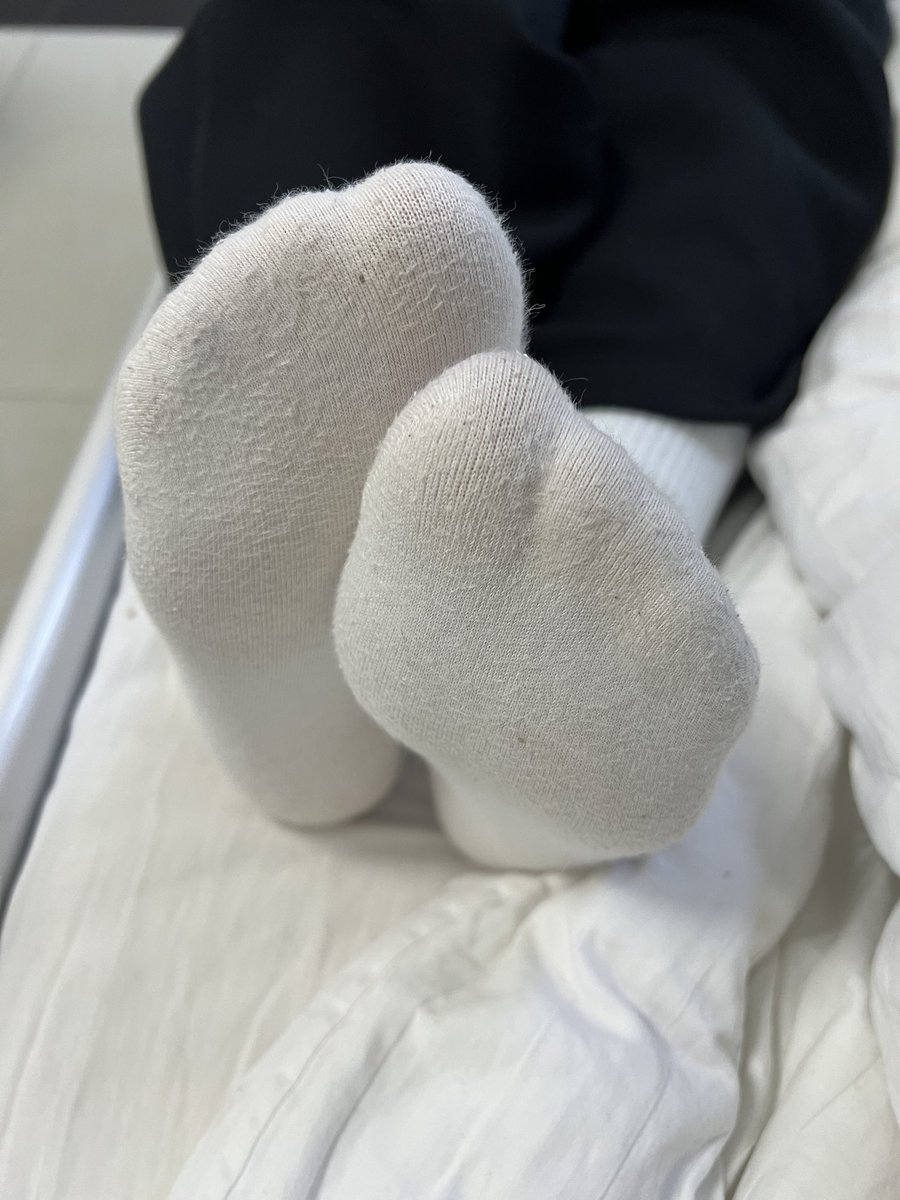 陪老公输液，被她偷拍啦