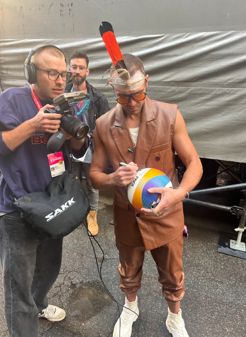 MitchTambo tweet media