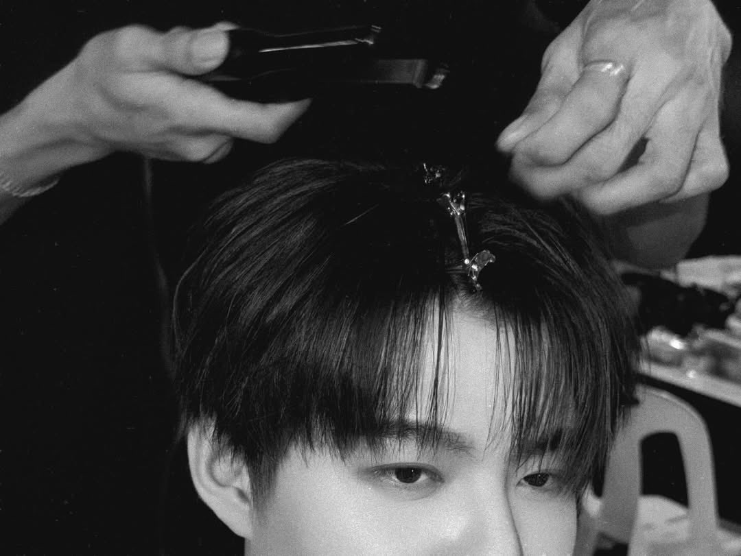 (CLOSE) SUPPORT SAINT tweet media