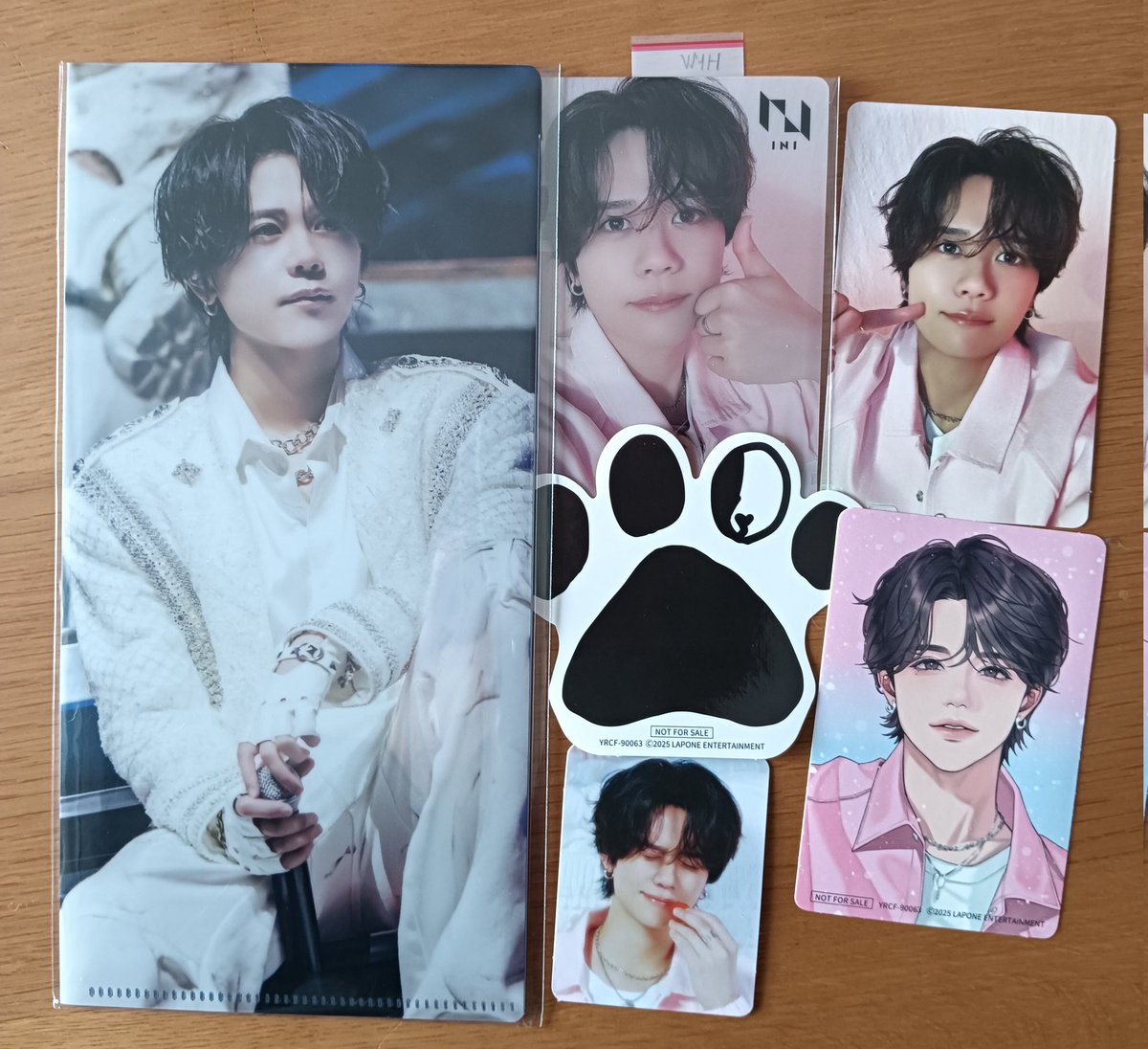 ブラホワ tweet media