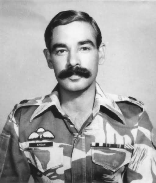 Chaudhry_CEE's tweet image. All those Indians yapping in my relies Saar fake story Saar 🤡
This is what your own FM Manekshaw admitted and as a sign of admiration and respect he personally sent a letter praising the officer’s determination and then recommended Capt Ahsan Malik for a gallantry award