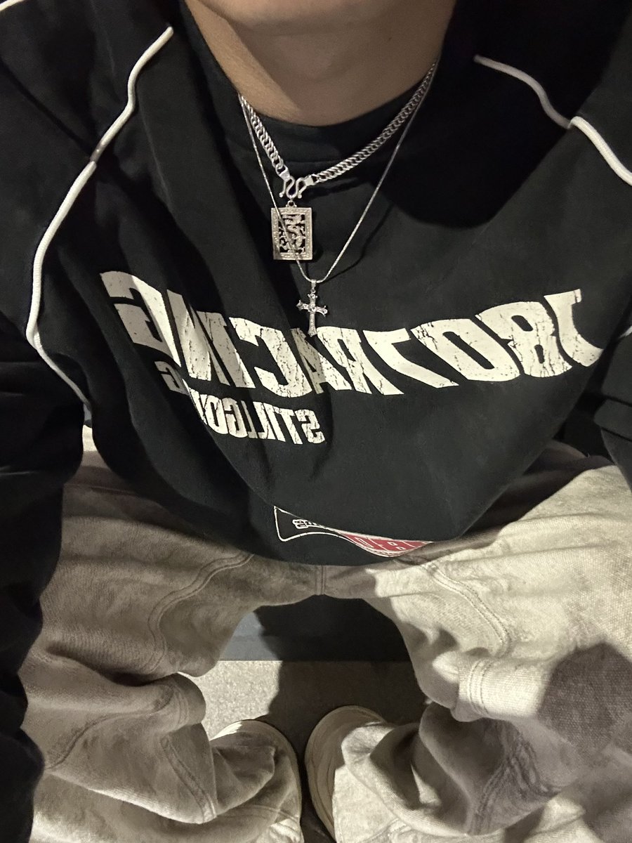 AOU (@2126935472akcc) on Twitter photo 