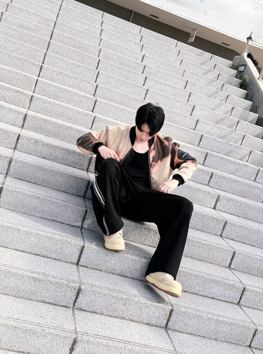 •ＢŁ' • tweet media