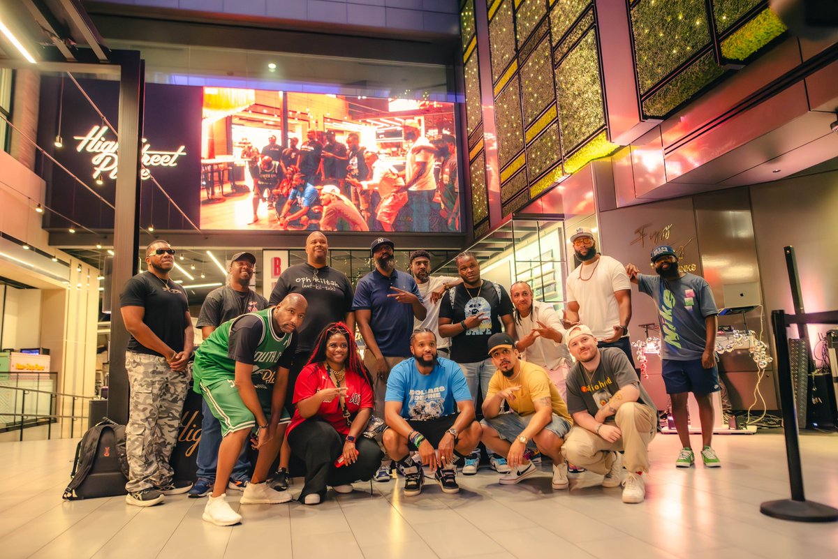 The Stew tweet media