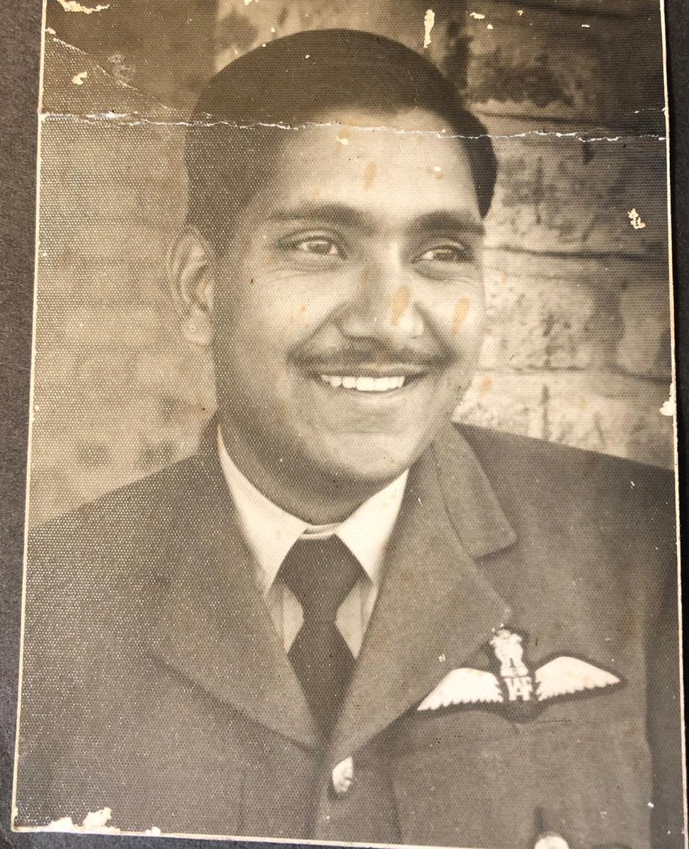 pavannair's tweet image. 1/3 On 7 May 1957, a few Dakotas took off from Agra and landed in Pathankot to pick up supplies to be dropped across the Pir Panjal Range. On the return trip, they were caught in a storm. One aircraft and the crew piloted by Flying Officer Jagdish Sodhi were lost.