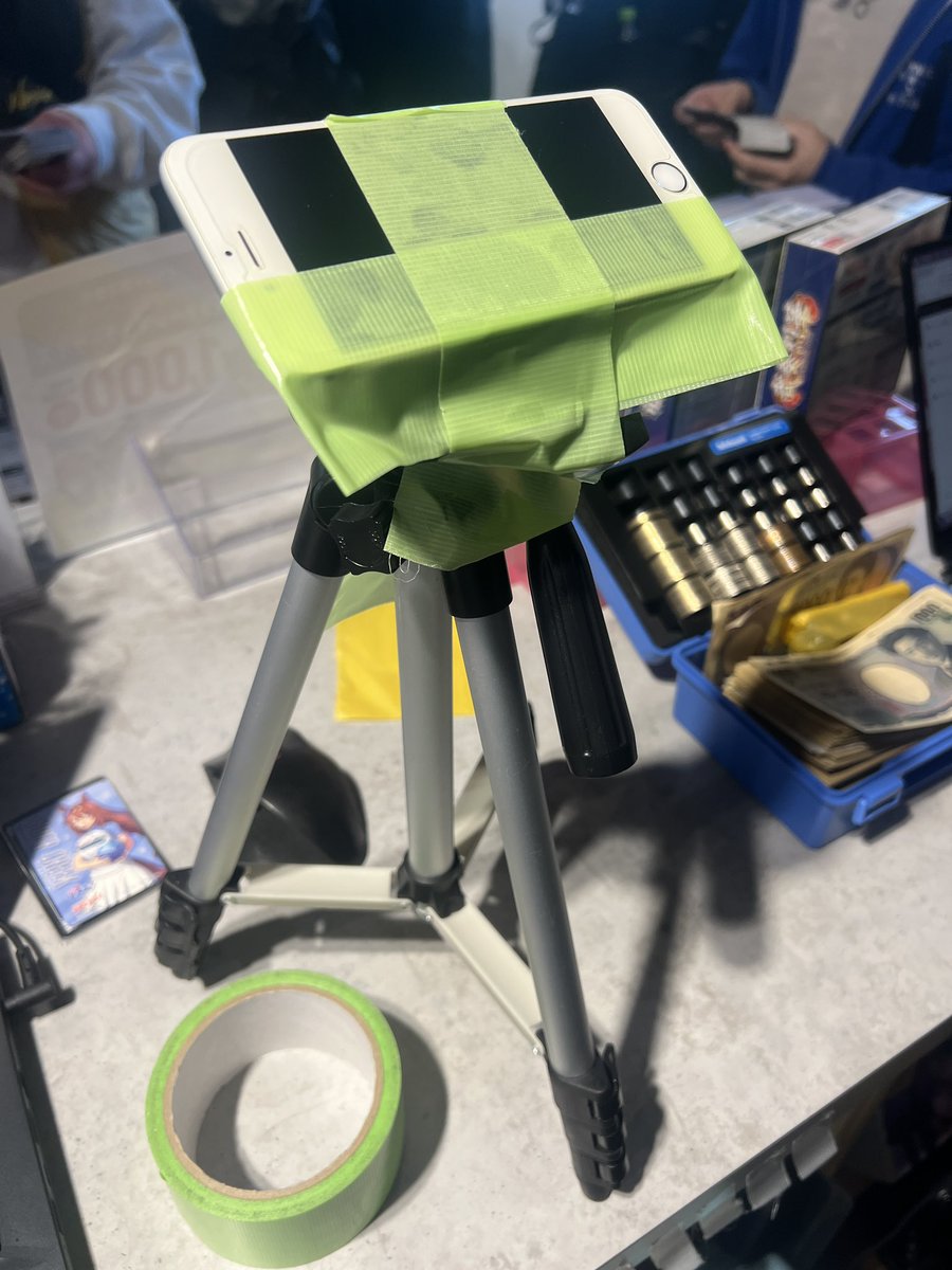 Mistic_SeaNote's tweet image. 私は三脚の雲台を盛大に忘れました
#本日のプレみすと
#ヤケクソケア