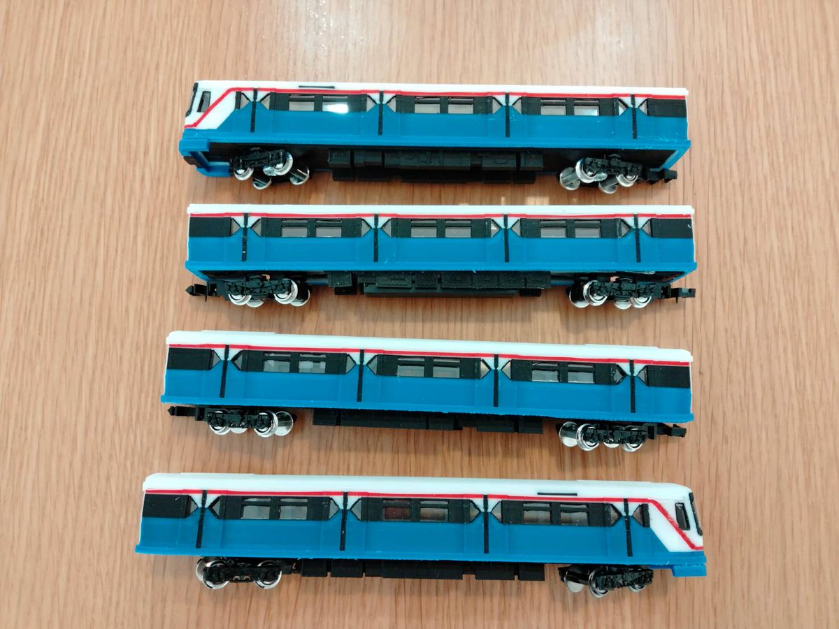 カザフスタン　ER22近郊電車　鉄道模型（Nゲージ）キット　4両セット カザフスタン ER22近郊電車 鉄道模型（Nゲージ）キット 4両セット