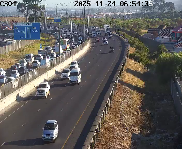 CapeTownFreeway's tweet photo. Update: 25112400005: Crash on R300 Northbound before Van Riebeeck. All lanes ope, Back of Queue at N2, Expect delays #SafeRoadsForAll https://t.co/D1c4CoUSVy