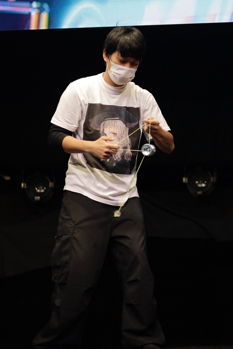 yoyoperformer's tweet image. #AXELYC 審査とデモンストレーションをさせていただきました。
みんなにとって実り多い思い出になったなら幸いです。

お写真を@iosndayo に撮っていただきました。かっこよくて最高です。ありがとうございます！