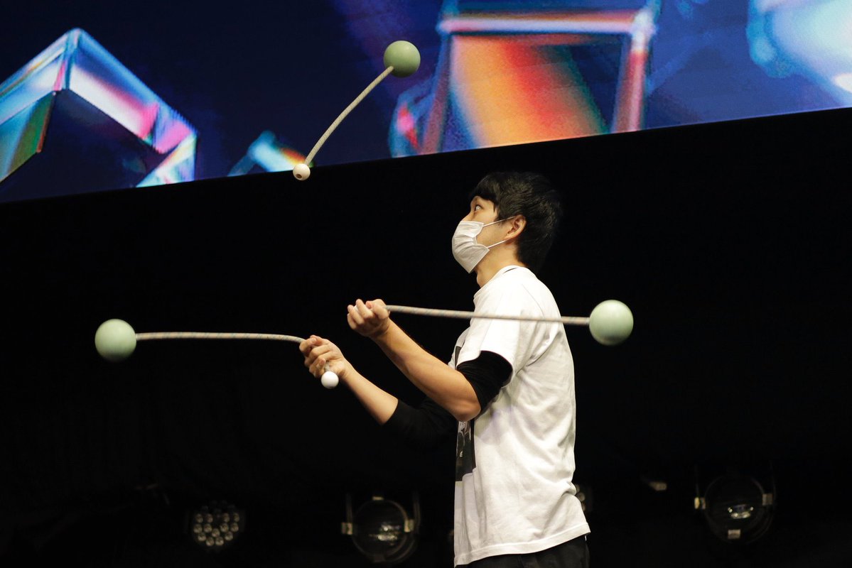 yoyoperformer's tweet image. #AXELYC 審査とデモンストレーションをさせていただきました。
みんなにとって実り多い思い出になったなら幸いです。

お写真を@iosndayo に撮っていただきました。かっこよくて最高です。ありがとうございます！