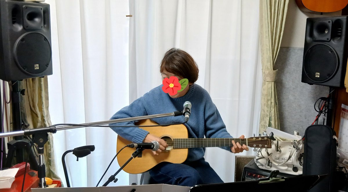 BeanzstudioG's tweet photo. 土曜日の本番に向けて練習中♪
#保谷
#ビーンズギター教室
#発表会 https://t.co/mNV9aBb90F