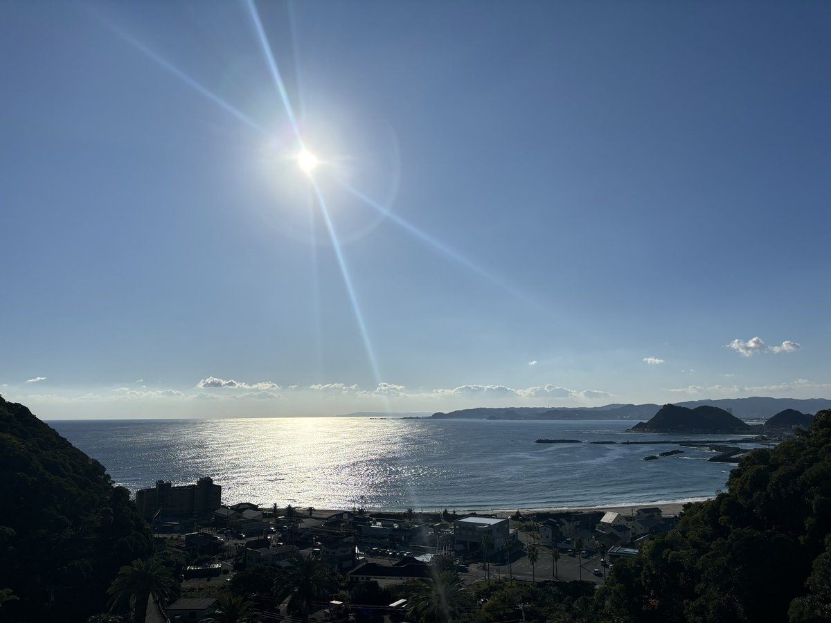 0Jimal0's tweet photo. 本日も快晴です https://t.co/agMQlWo1iP