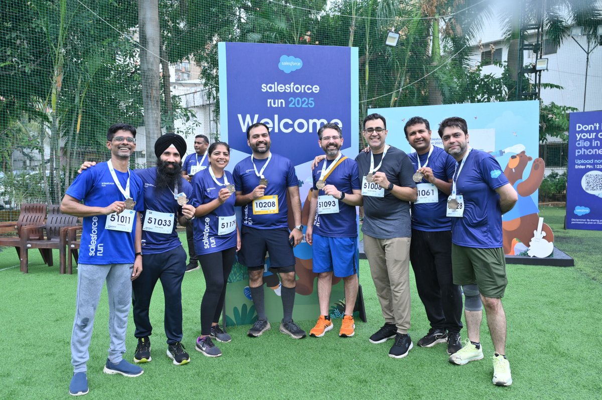 Salesforce Careers tweet media