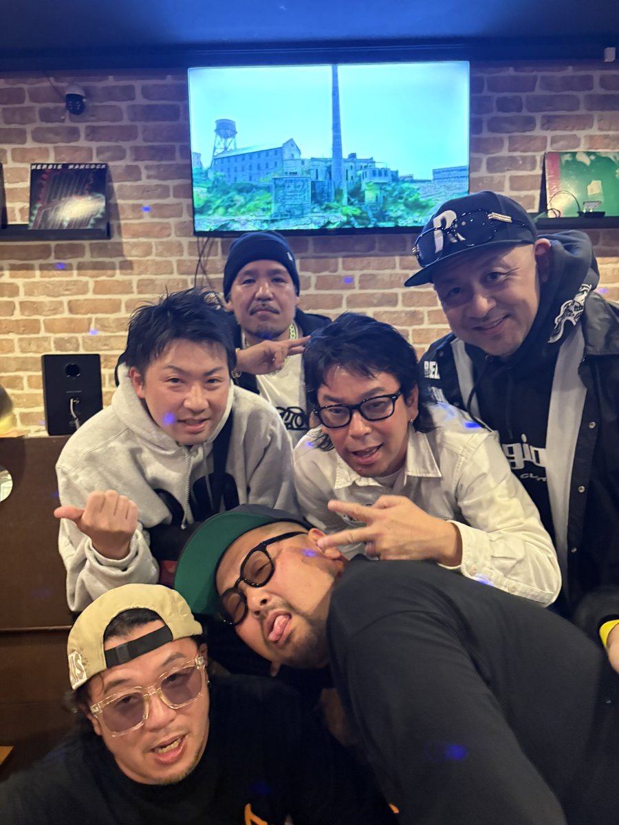 先輩方は元気です。

#上板橋
#crushmob
#religion