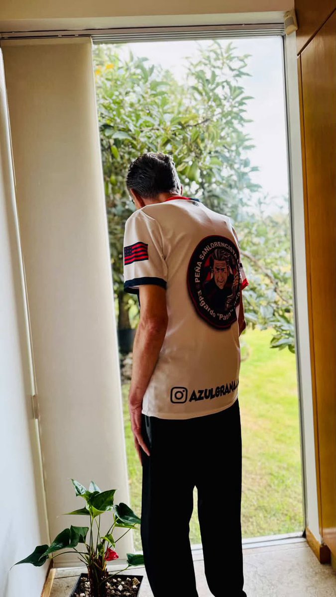 Azulgrana_lanus's tweet image. ¡Te queda pintada, Patón!

Peña Edgardo “Patón” Bauza. 💙❤️

#Sanlorenzo #Patonbauza #Todosjuntos