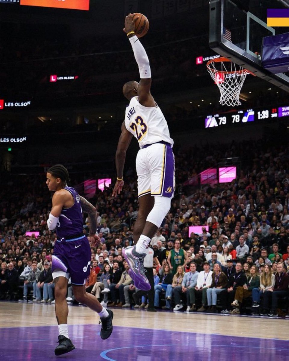 Year 23 and LeBron still got some serious bounce!👑