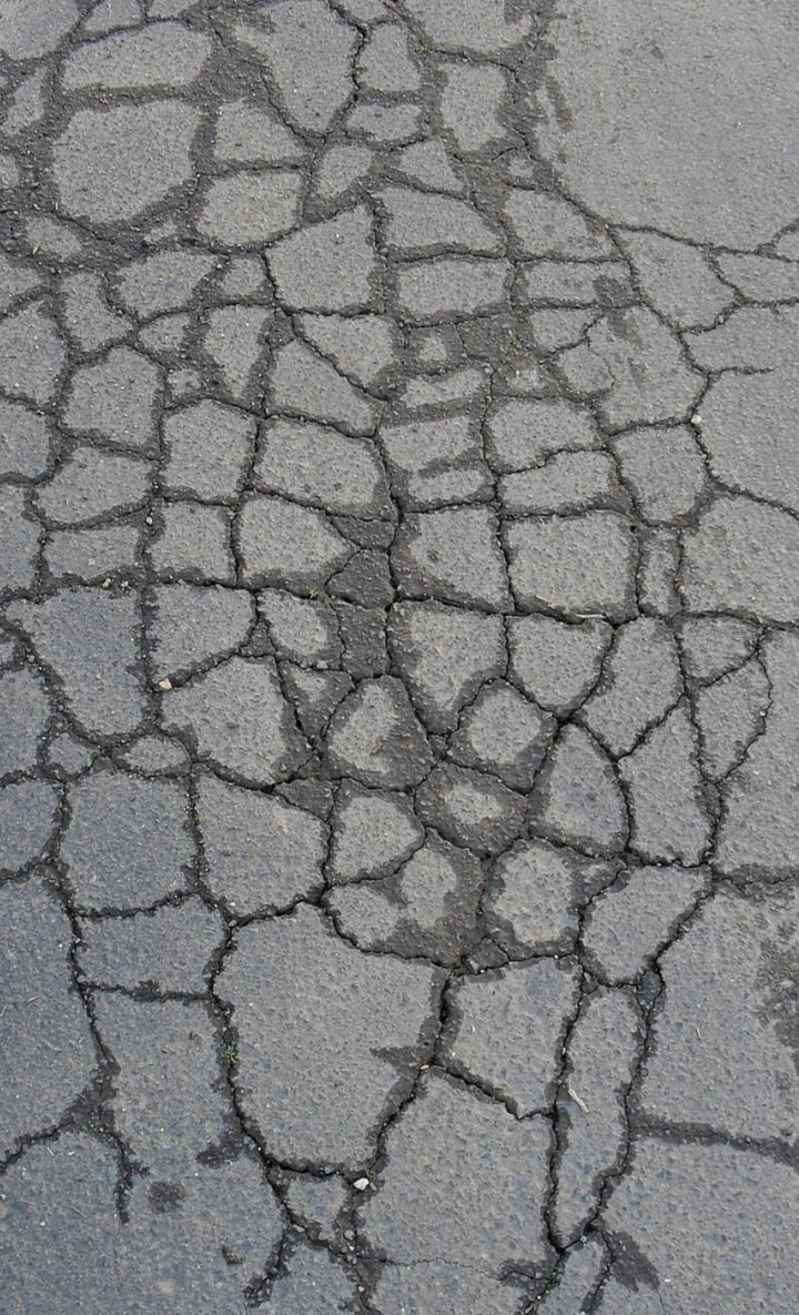 Lips these random days...