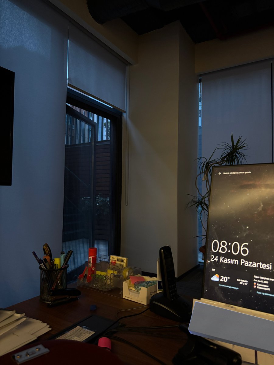 Günaydın. Ağlayarak işe geldik.