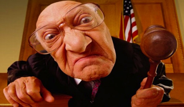 TheTwinPowers's tweet image. We judge others mostly because we are not happy with ourselves. 

.
#personalgrowth 
#selfesteem  
#mondaythoughts 
#bekind #selfawareness 
@JETAR9