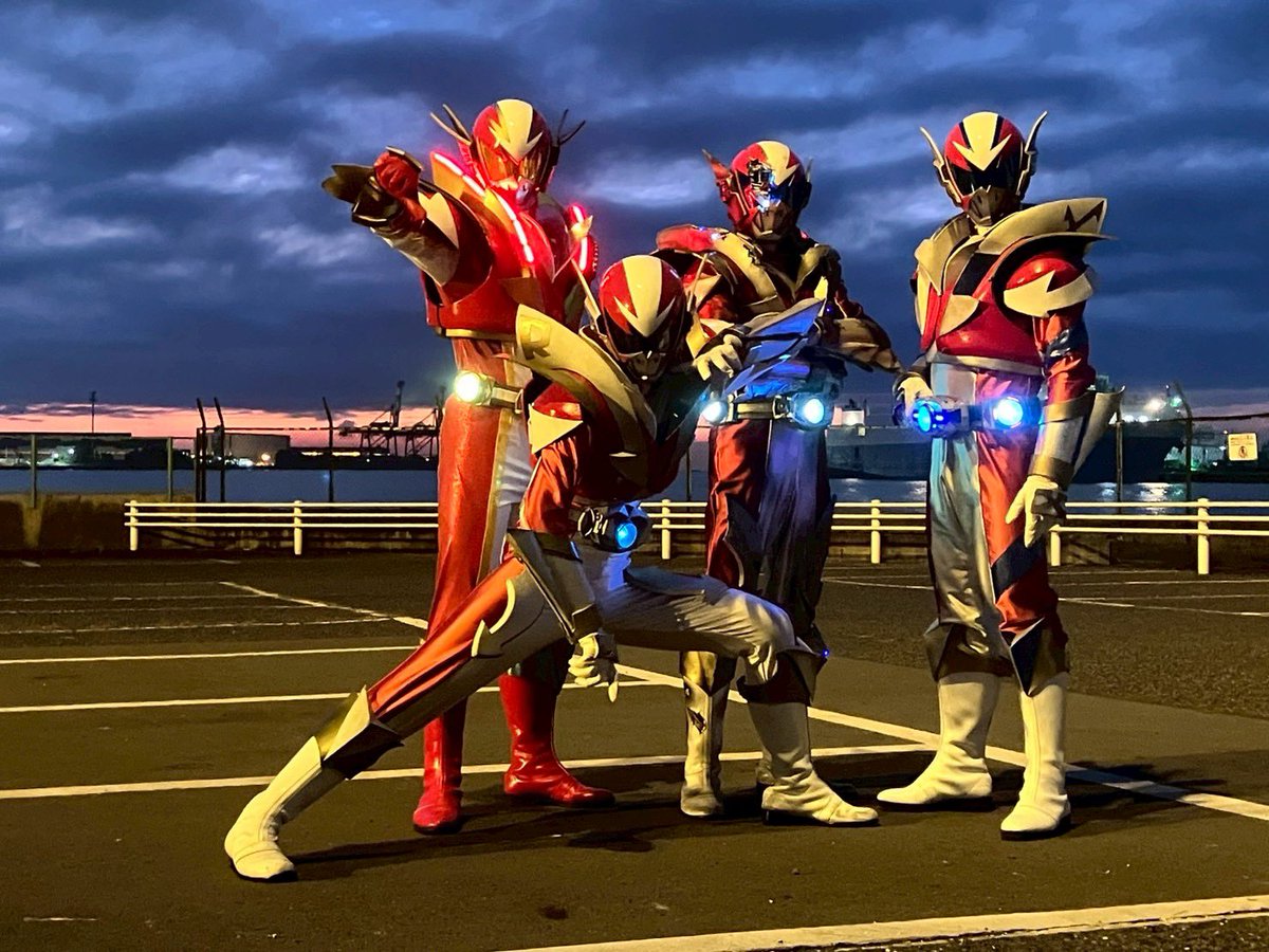 #2025ローカルヒーロー祭 にお越しくださった皆さん、ありがとうございました🔥
本当に最高のイベントでした！

私たちヒーローは、皆さんが応援してくれるからこそヒーローでいられます！
そんな“皆さんこそがヒーロー”です🦸‍♂️✨

素敵な時間をありがとうございました😊
#イバライガー #イバライガーX