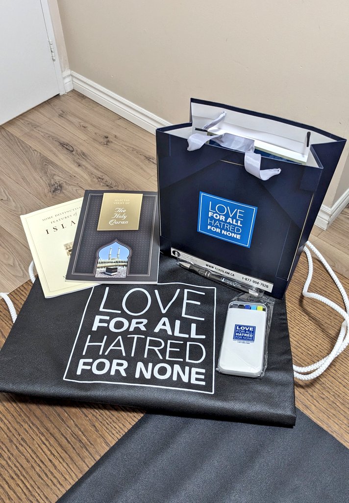 By the Grace of Allah, a young Chinese-Canadian man joined the Ahmadiyya Muslim Community - Alhamdulillah 🇨🇦

He grew up around Ahmadi Muslims and started looking into Islam several years ago.

His journey took him from Buddhism to Atheism to Islam-Ahmadiyya.

Pray for him 🙏