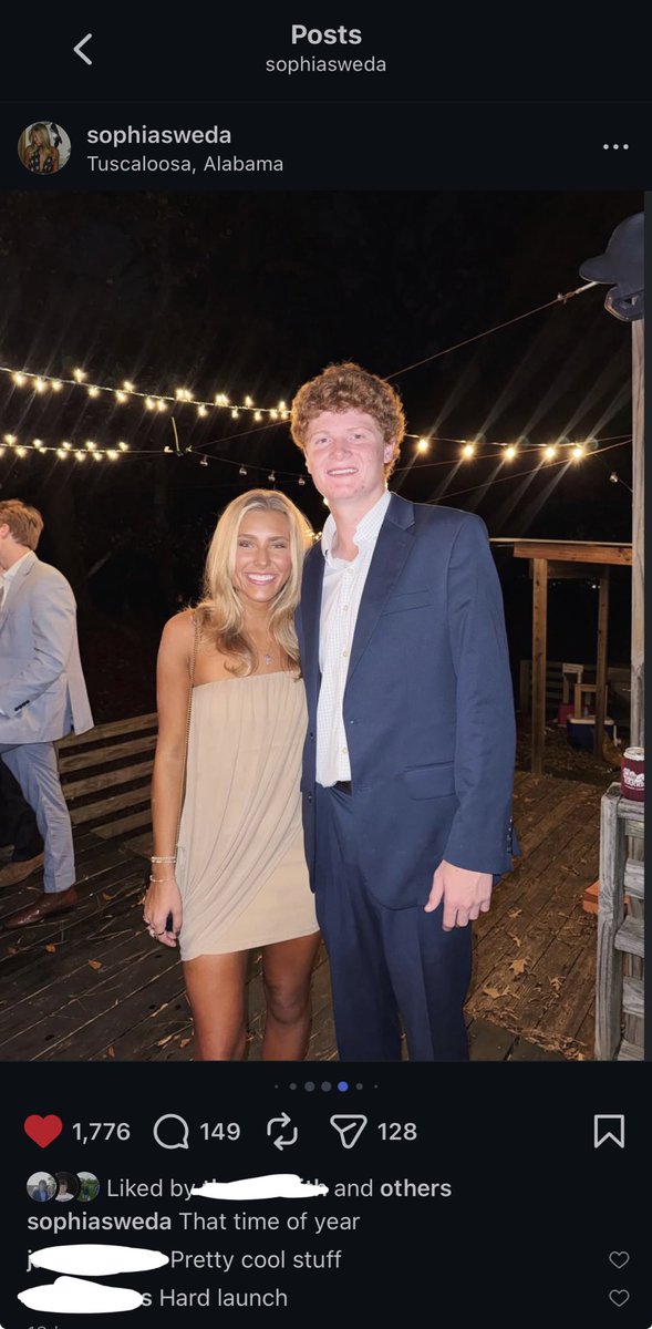 fredclementine1's tweet photo. Average SEC couple, you have got to be fucking kidding me #why https://t.co/JgEaxHHMeU