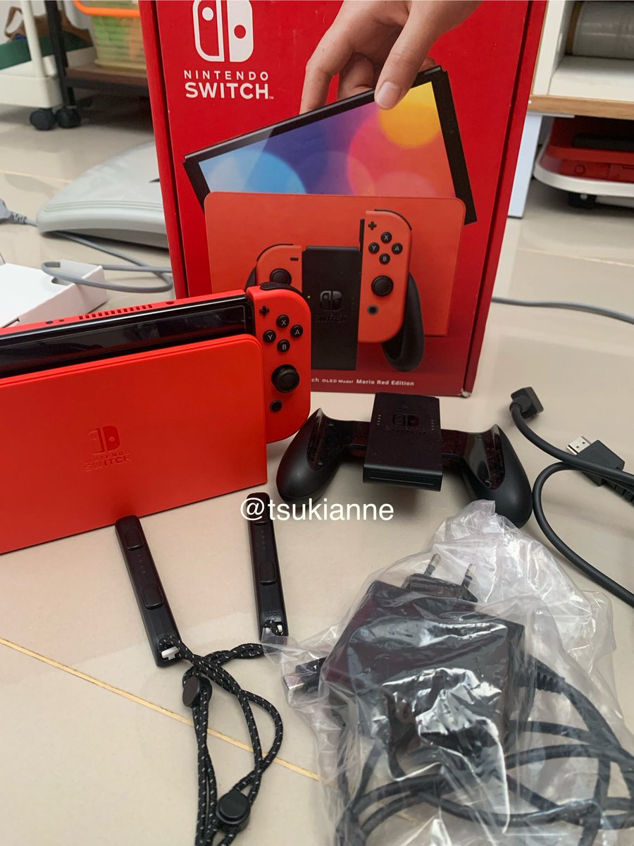 tsukianne's tweet photo. WTS NINTENDO SWITCH OLED MARIO RED EDT fullset ofw

- tempered glass sudah terpasang
- masih mulus dan jarang dimainin
- alasan dijual karena mau pindah dan gabisa dibawa 

💰3.5jt boleh nego tipis
📍dom tangerang
minat atau mau liat details dm aja https://t.co/14kp2fG3vS