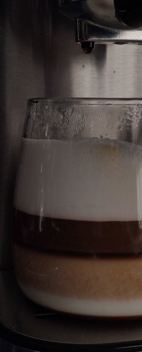 فرگال tweet media