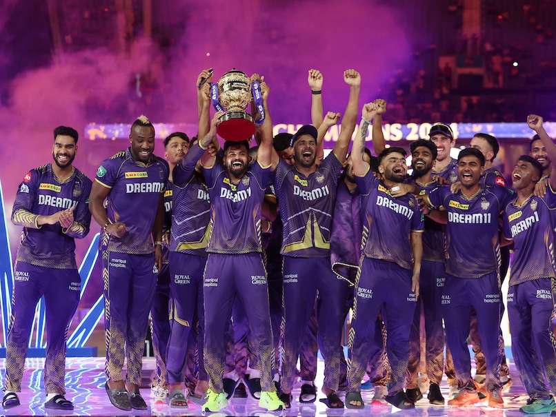 1no_aalsi_'s tweet image. This victory of KKR is hurting India a lot 😭
#INDvsSA
