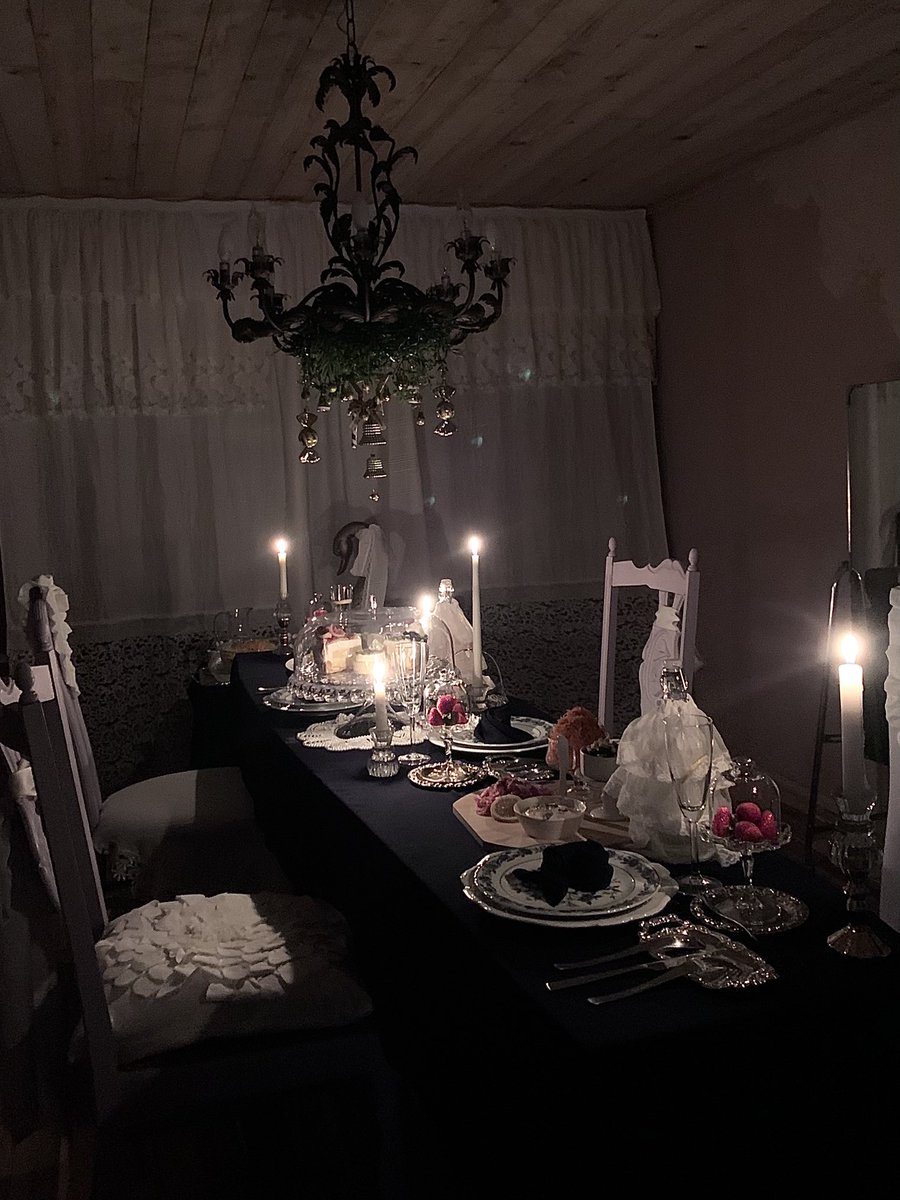 婚約した幼馴染とルームメイトと🥂

#日常垢
#日常垢さんとつながりたい