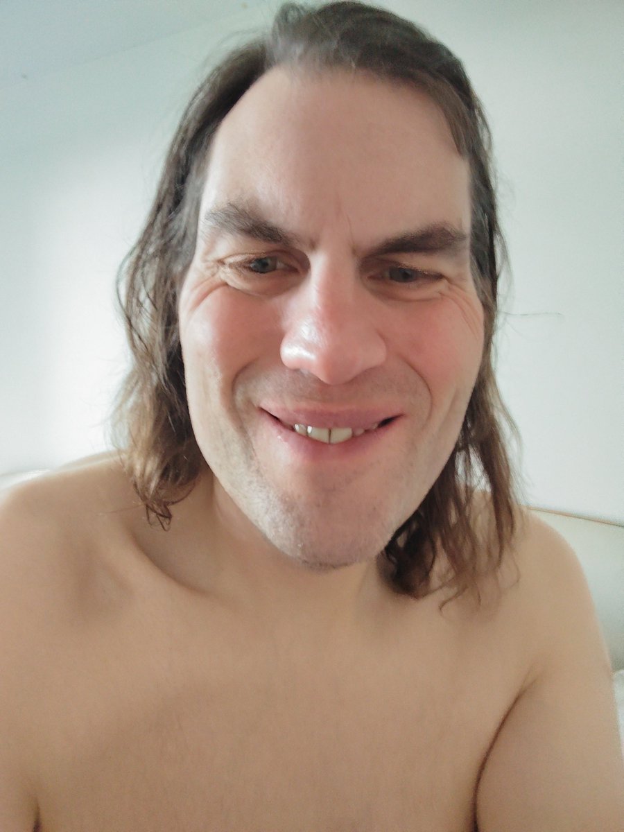 davidlsmith1976's tweet photo. Good morning all.
I'm looking for a social date this weekend.
I'm a former fat guy who has lost 10 stone in weight since Dec 2012. See before and after pictures.
#DatingGame #single #singleguy #singlelife #Leicester #Leicestershire #gym #gymaddict #midlands https://t.co/2zvoS5OLUZ