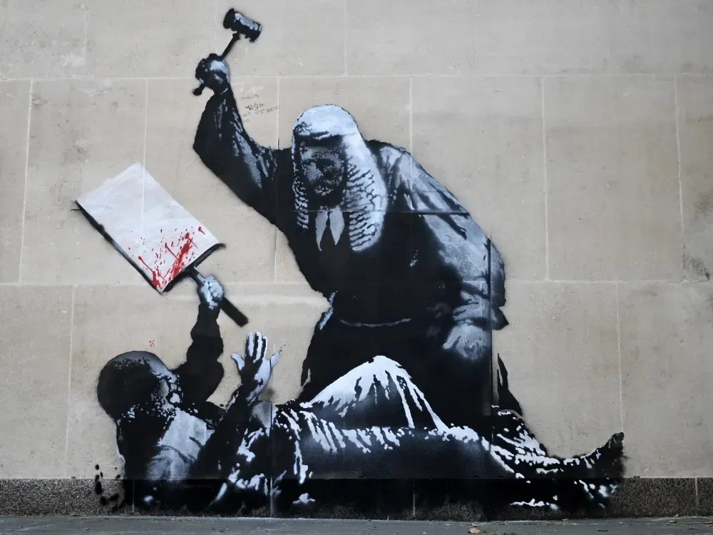 Alain de Benoist warns that rising critocracy rule by judges lets courts decide who people may vote for, subordinating popular sovereignty to liberal “rule of law” doctrine and placing judicial power above the democratic will.

FULL READ👇