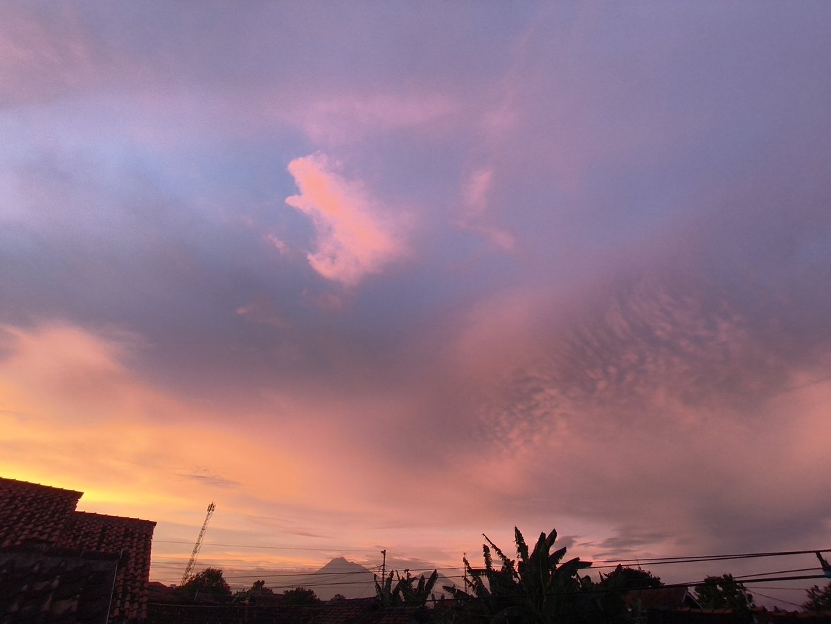 Beautiful sky <a href="/kabarklaten/">Kabar Klaten</a>