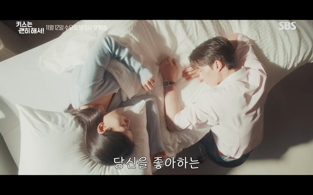 flameme14's tweet image. - Missed the last Ferry
- Lost in mountain
- Sleep in the same bed n room
- Taking care of the FL then falling asleep beside her.
Give me all the tropes this week please 😭😭😭
#DynamiteKiss